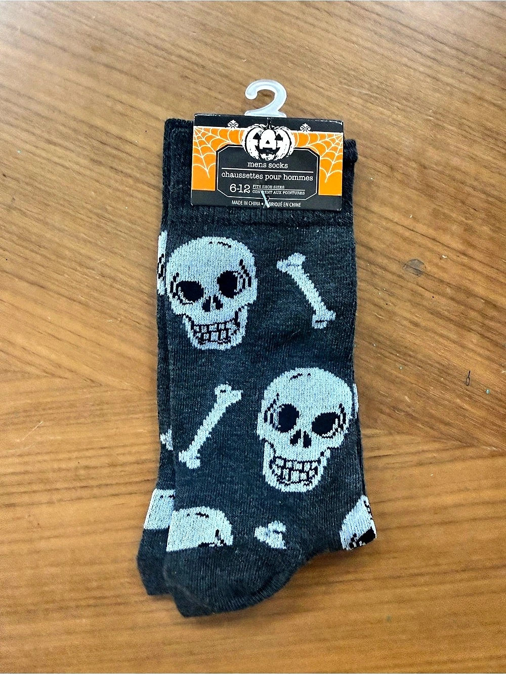 Halloween Skull Socks Men's 6-12 NWT